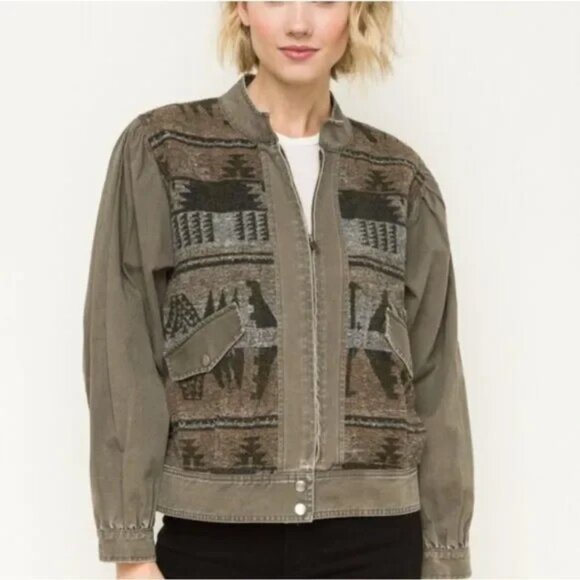 Mystree Women's small Olive Jacquared Aztec Front Twill Pleated Bomber Jacket - Picture 2 of 12